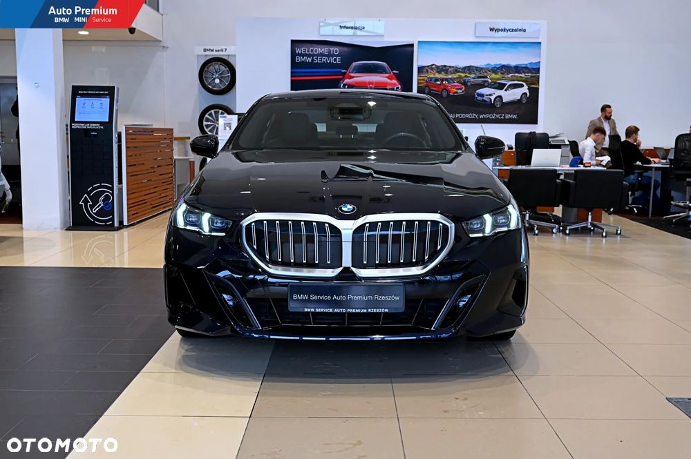 BMW Seria 5 520d xDrive - 2