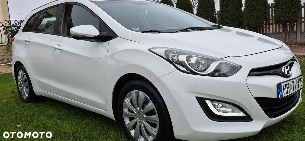 Hyundai i30 i30cw 1.6 CRDi blue Classic - 11