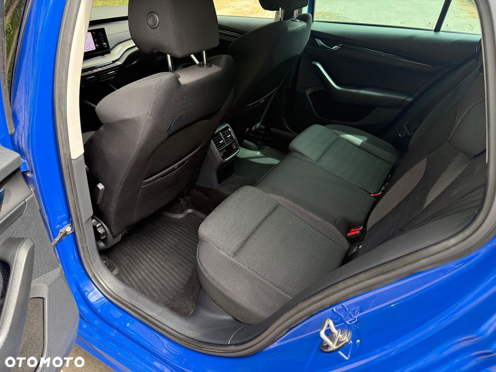 Skoda Octavia 2.0 TDI Ambition DSG - 23