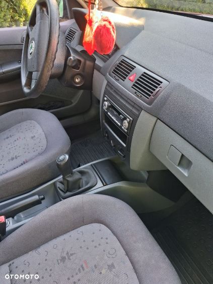 Skoda Fabia 1.4 16V Classic - 6