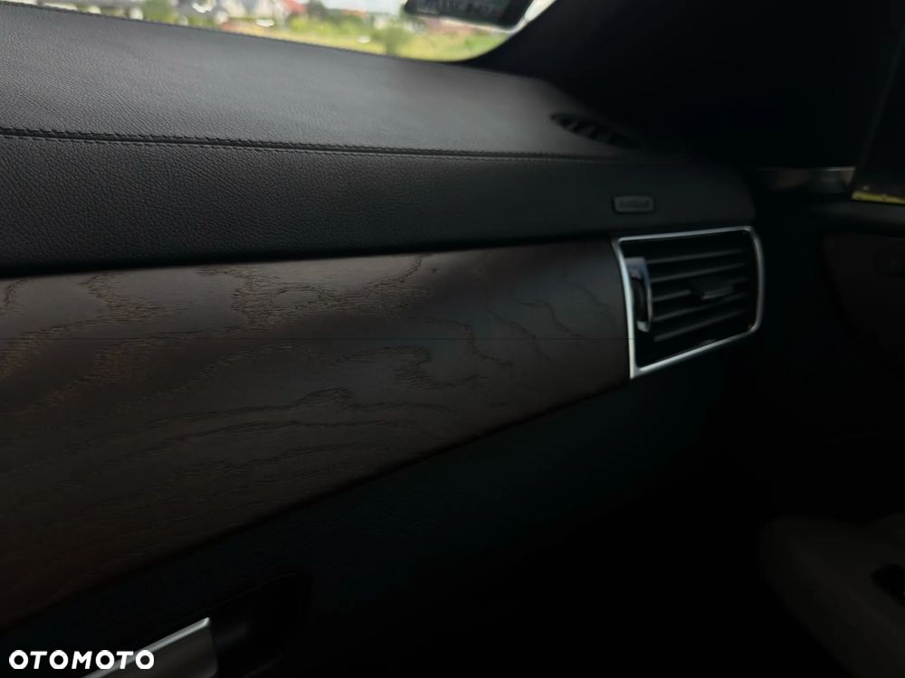 Mercedes-Benz GLE 350 d 4-Matic - 23