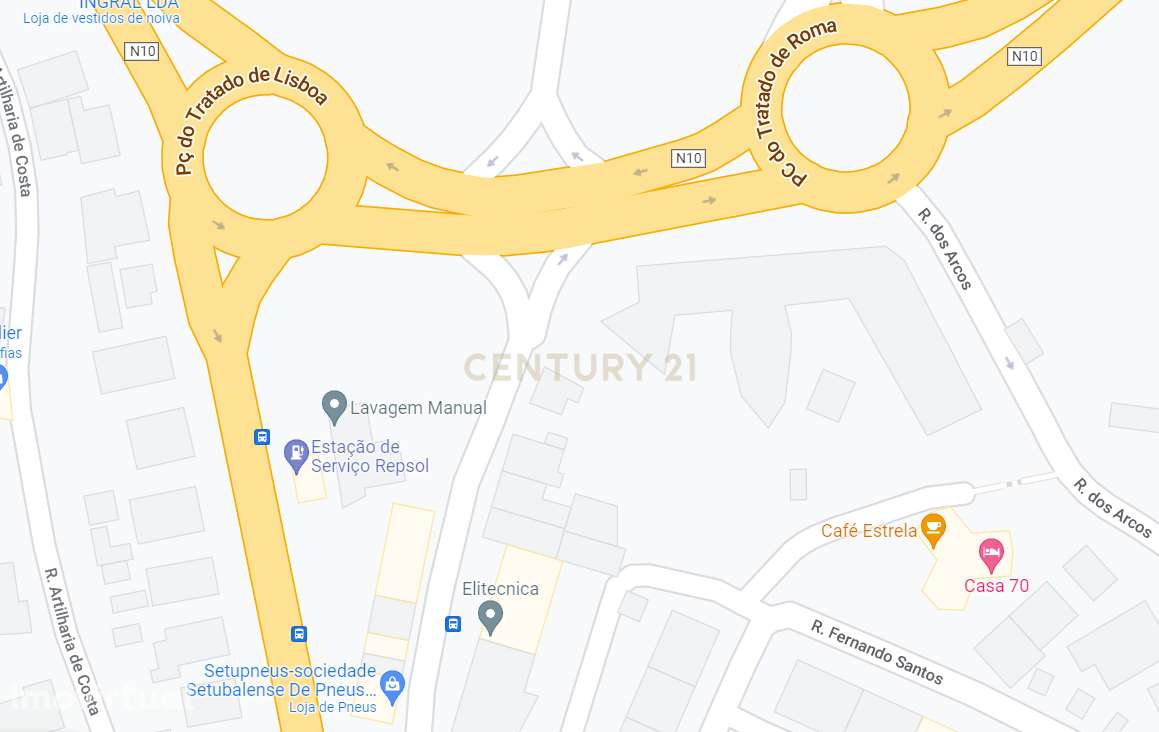 Edifício de dois pisos em pleno coração da cidade ( Montalvão) de Setú - Grande imagem: 4/5