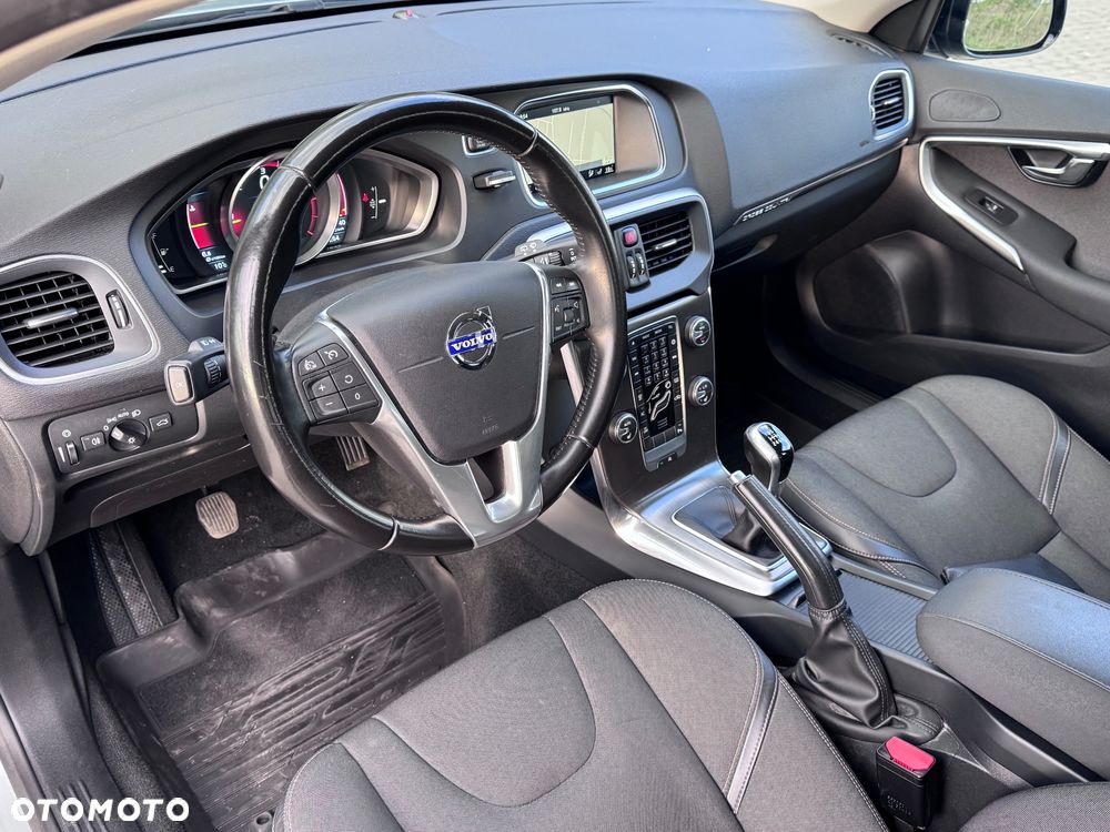 Volvo V40 D3 Inscription - 23