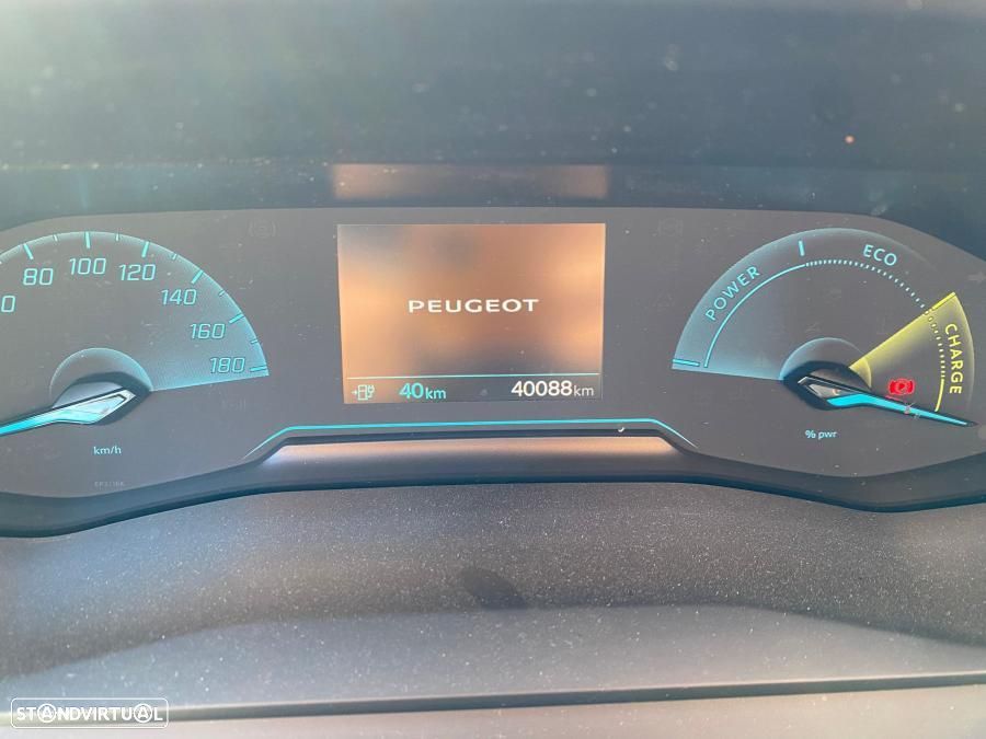 Peugeot e-2008 50 kWh Style - 10