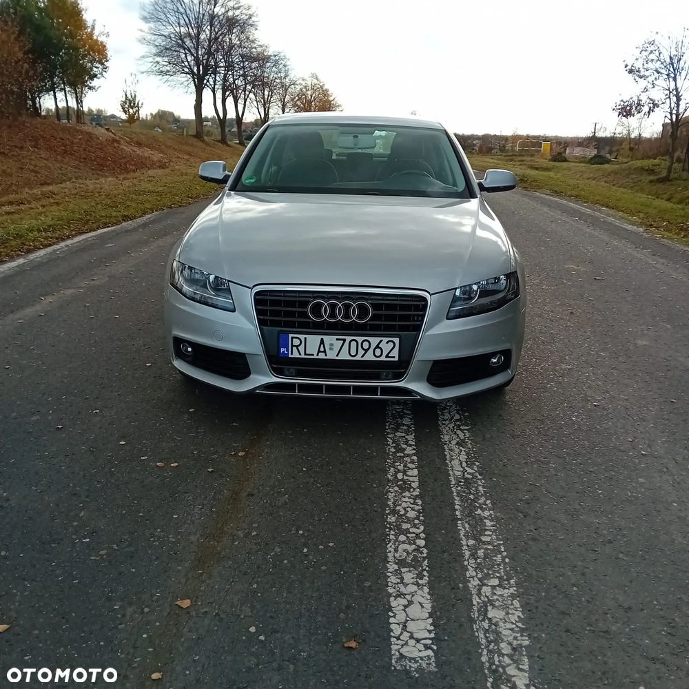 Audi A4 Limousine - 6