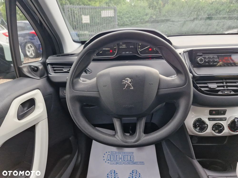Peugeot 208 PureTech 82 Urban Move - 31