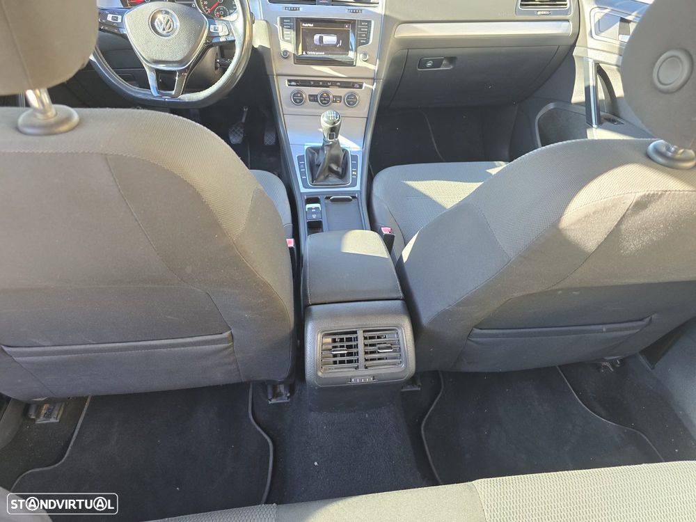 VW Golf Variant 1.6 TDi BlueMotion Trendline - 11