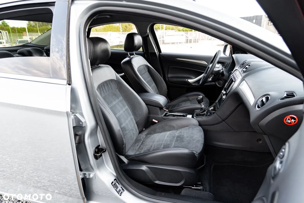 Ford Mondeo 2.0 TDCi Titanium S - 27