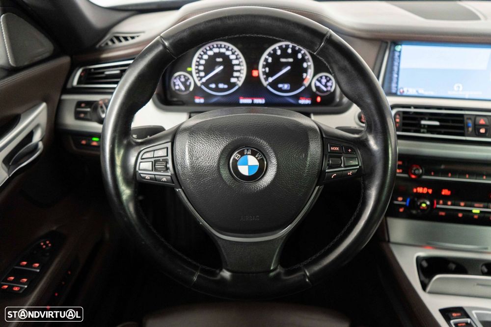 BMW 740 iH Active Hybrid - 24