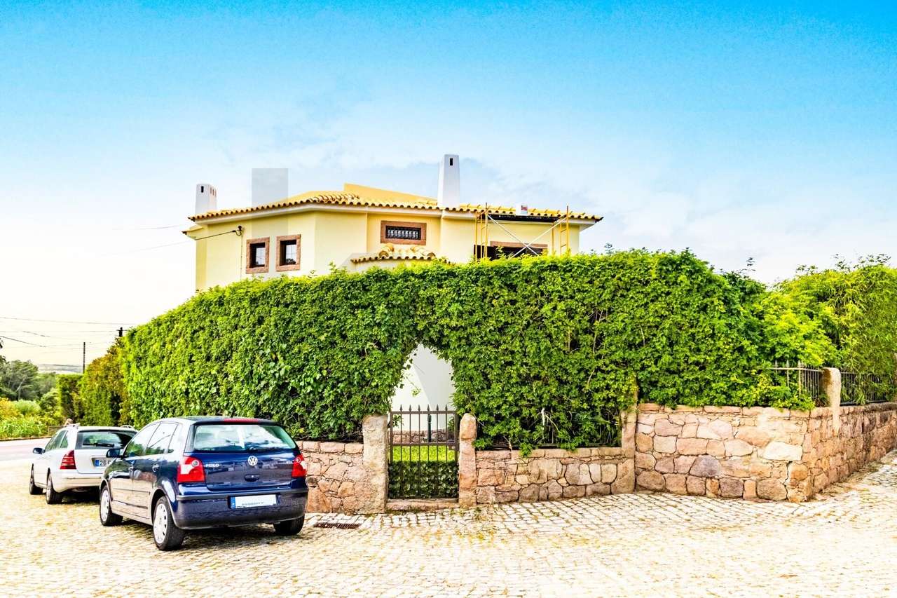 Moradia com zona de jardim e varandas com vista Mar, junto ao centro d - Grande imagem: 3/54