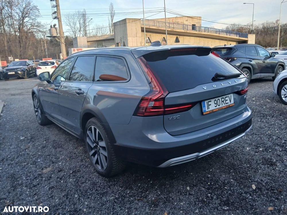 Volvo V90 V90CC B5 MHEV AT AWD Core - 3