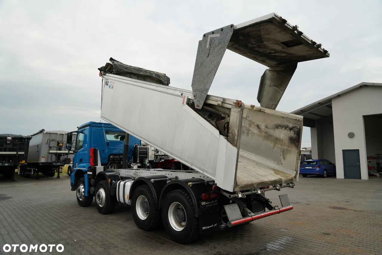 Mercedes-Benz AROCS 3243 / 8x4 / WYWROTKA 20m3 / TYLNOZSYP / EURO 6 / OPONY 100 % / ŁADOWNOŚĆ: 19,500 KG / HYDROKLAPA - 8