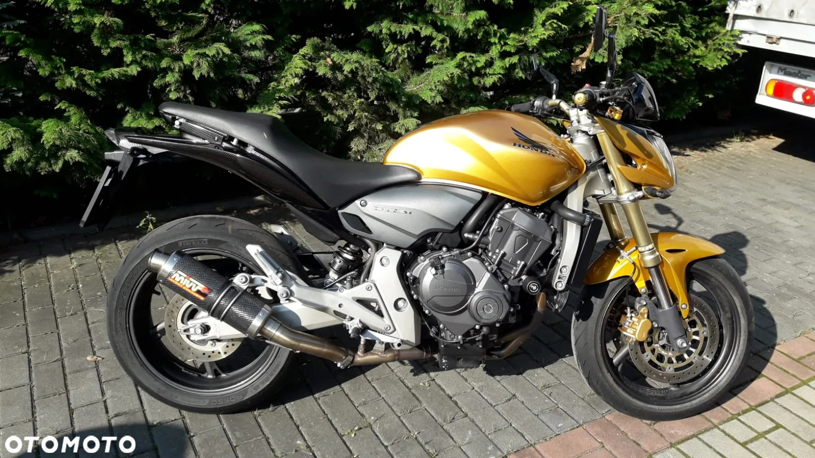 Honda Hornet - 2