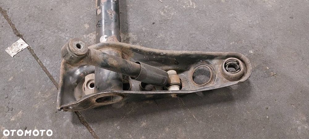 BELKA OŚ ZAWIESZENIA TYŁ MERCEDES-BENZ VANEO W414 - 3