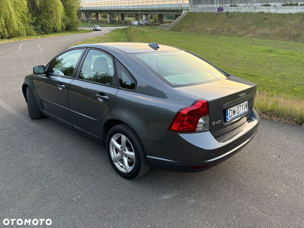 Volvo S40 ver-2-0d-kinetic - 4