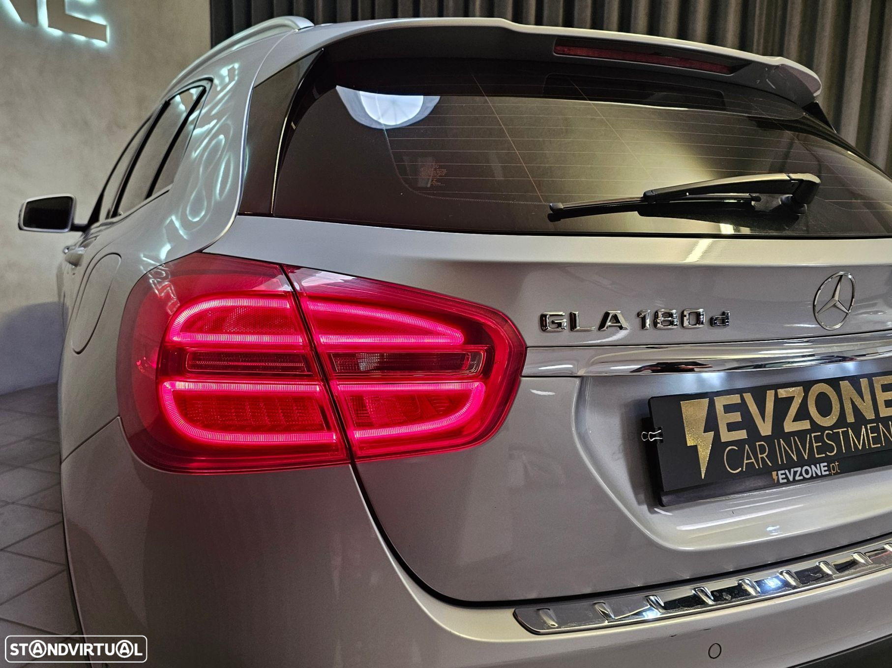 Mercedes-Benz GLA 180 CDi Urban - 25
