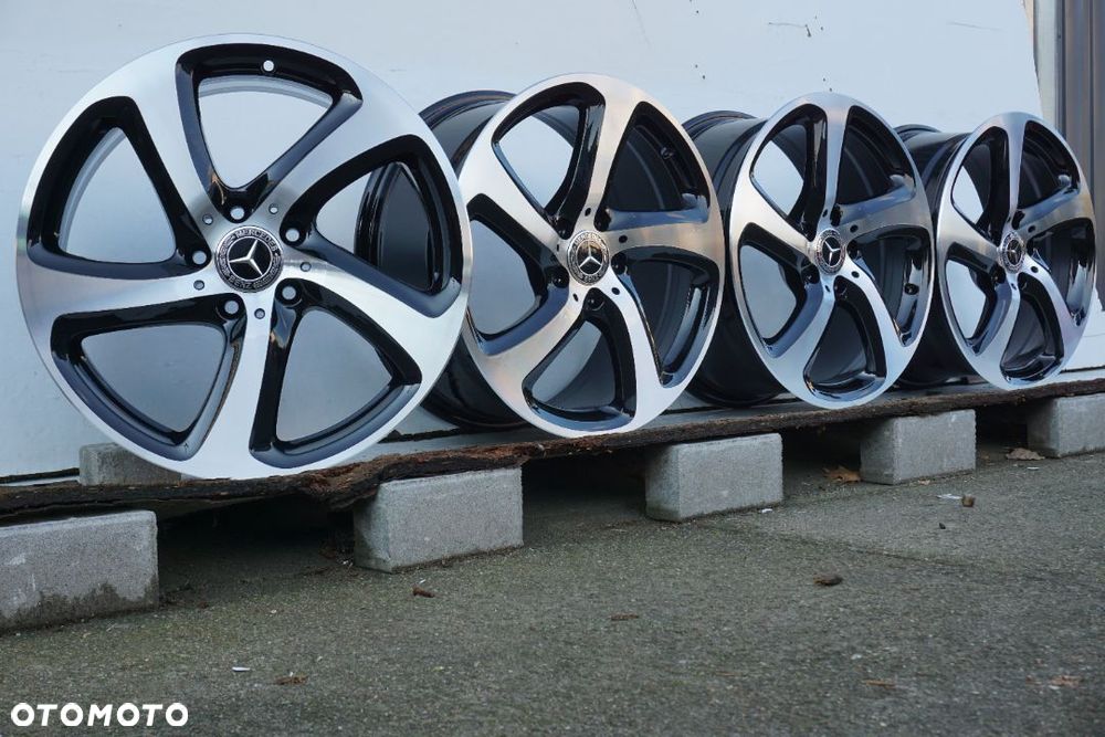 Mercedes W213 5x112 18 8J et43 - 2