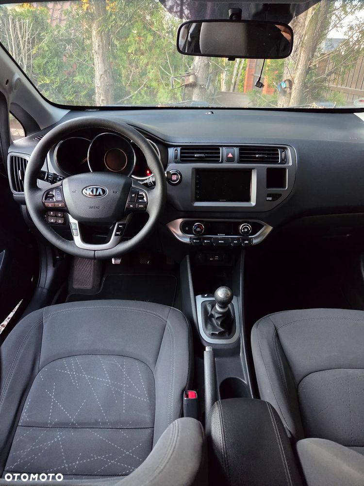 Kia Rio 1.2 XL - 26