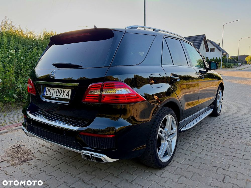 Mercedes-Benz ML - 10