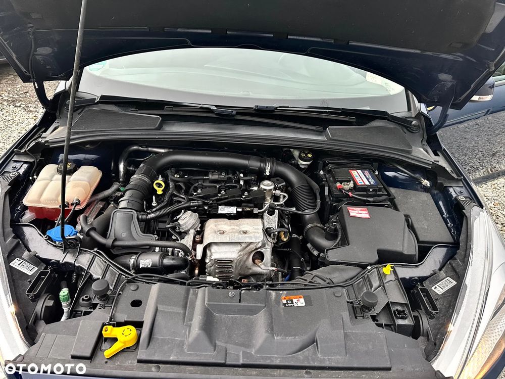 Ford Focus 1.0 EcoBoost Trend - 22