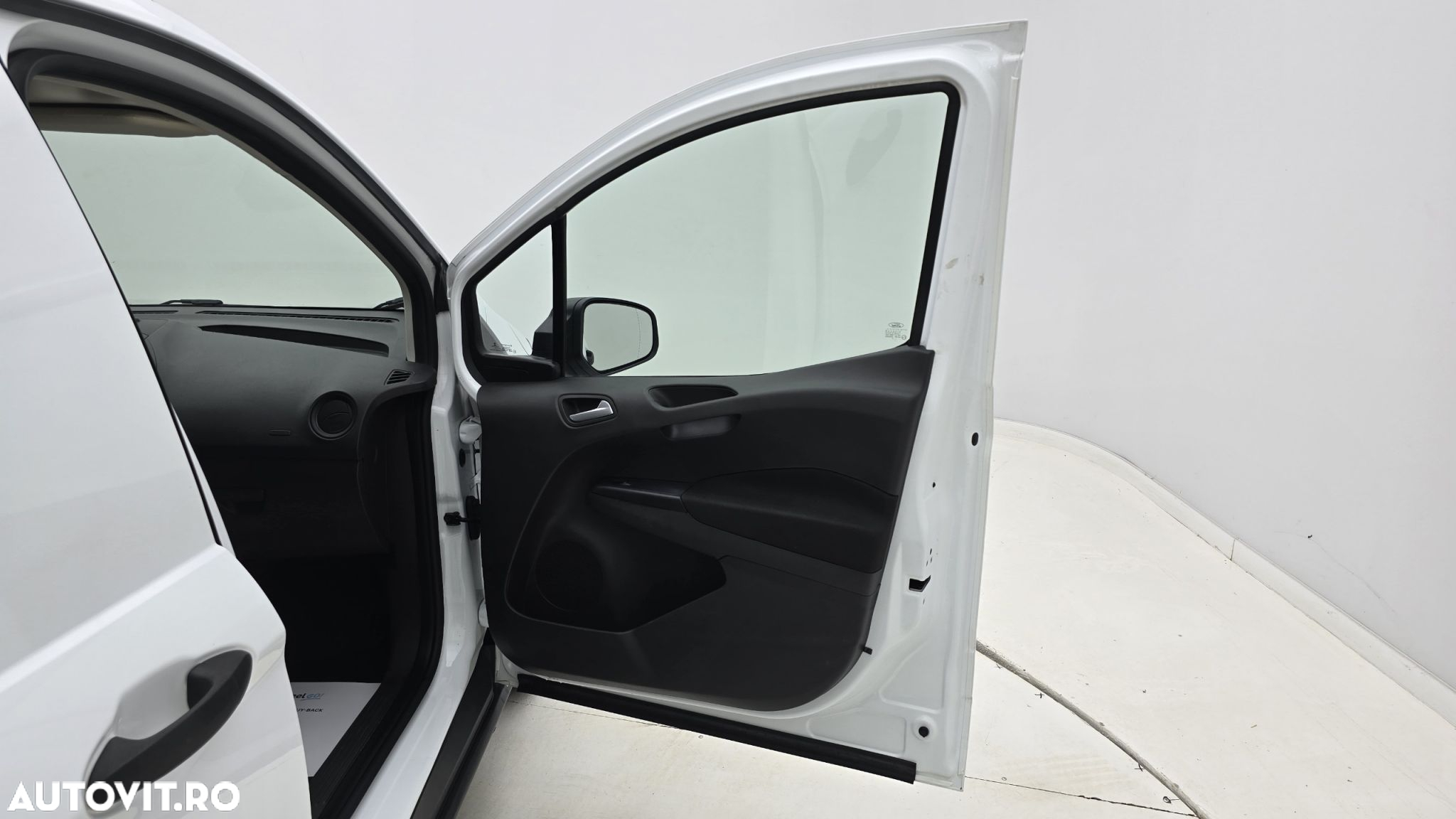 Ford Transit - 18