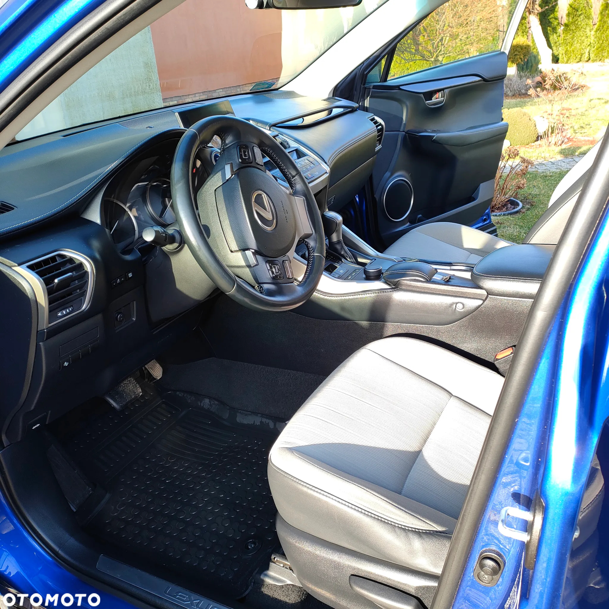 Lexus NX 300h Comfort AWD - 11