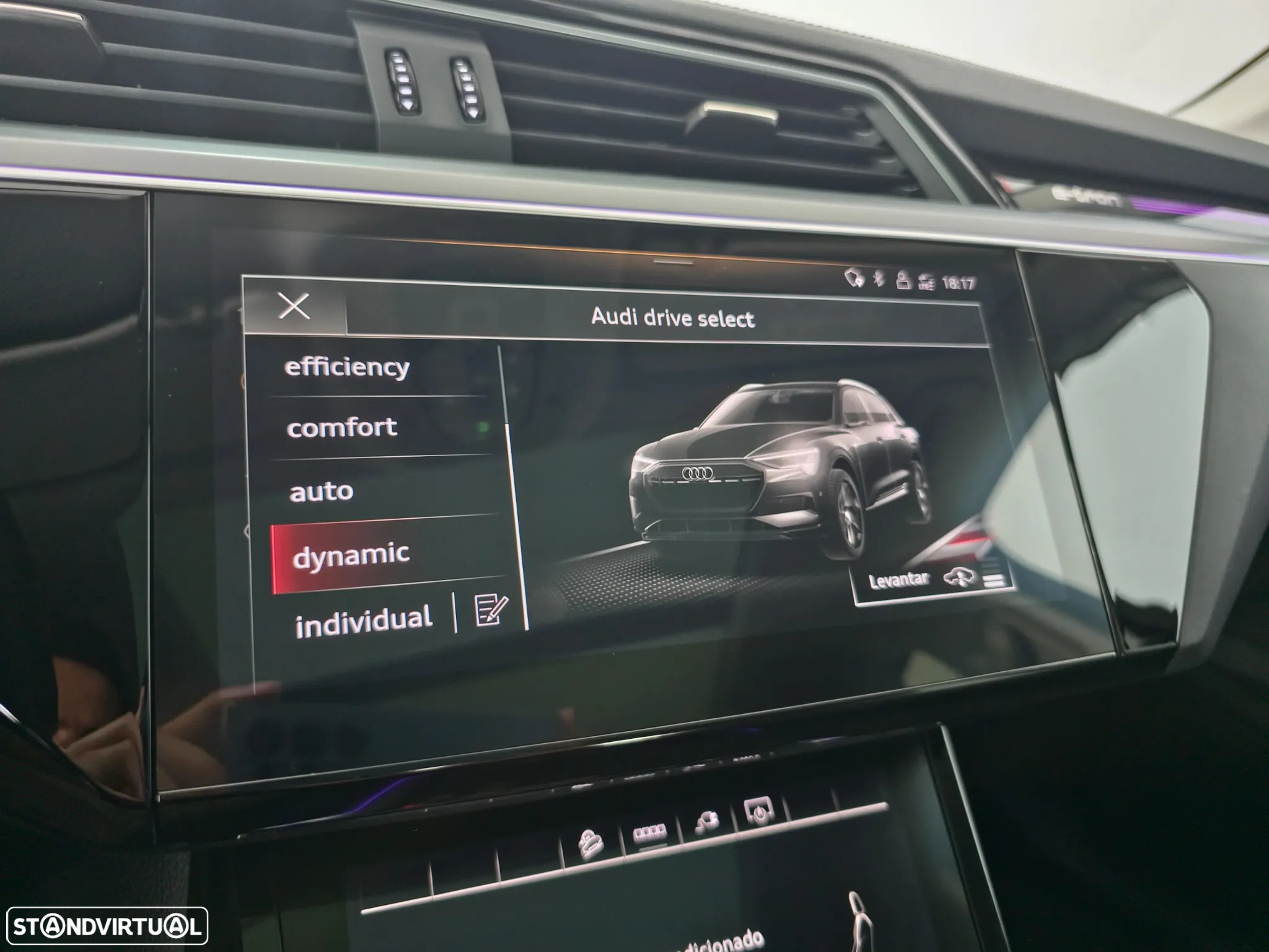 Audi e-tron 50 quattro S line - 35