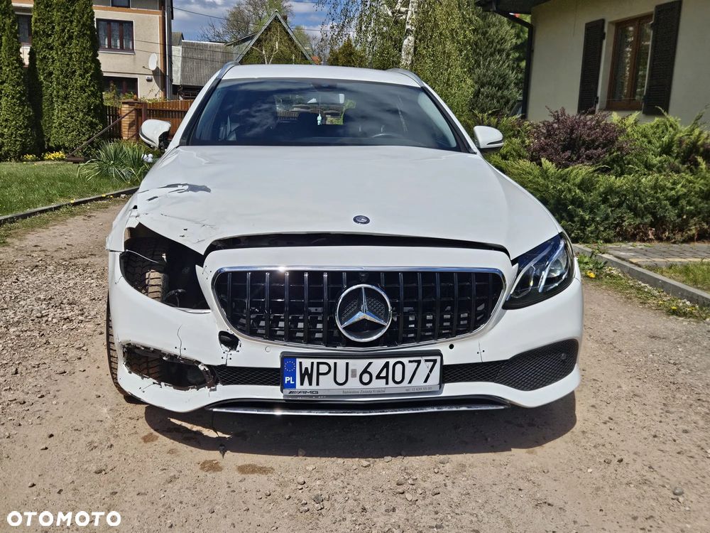 Mercedes-Benz Klasa E 200 d 9G-TRONIC - 2