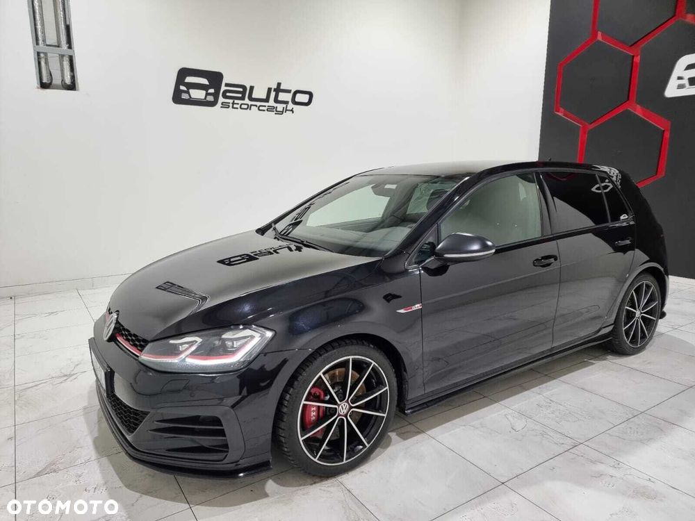 Volkswagen Golf - 2