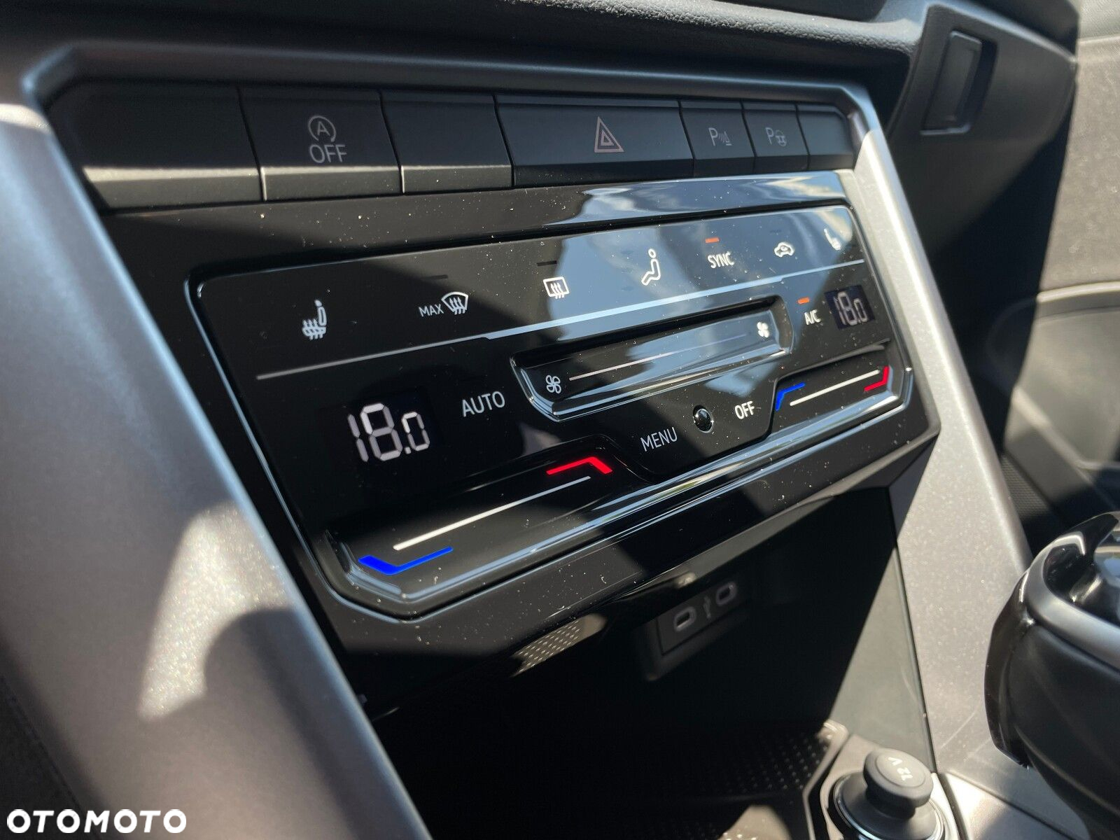 Volkswagen T-Roc 1.5 TSI Life Plus DSG - 24