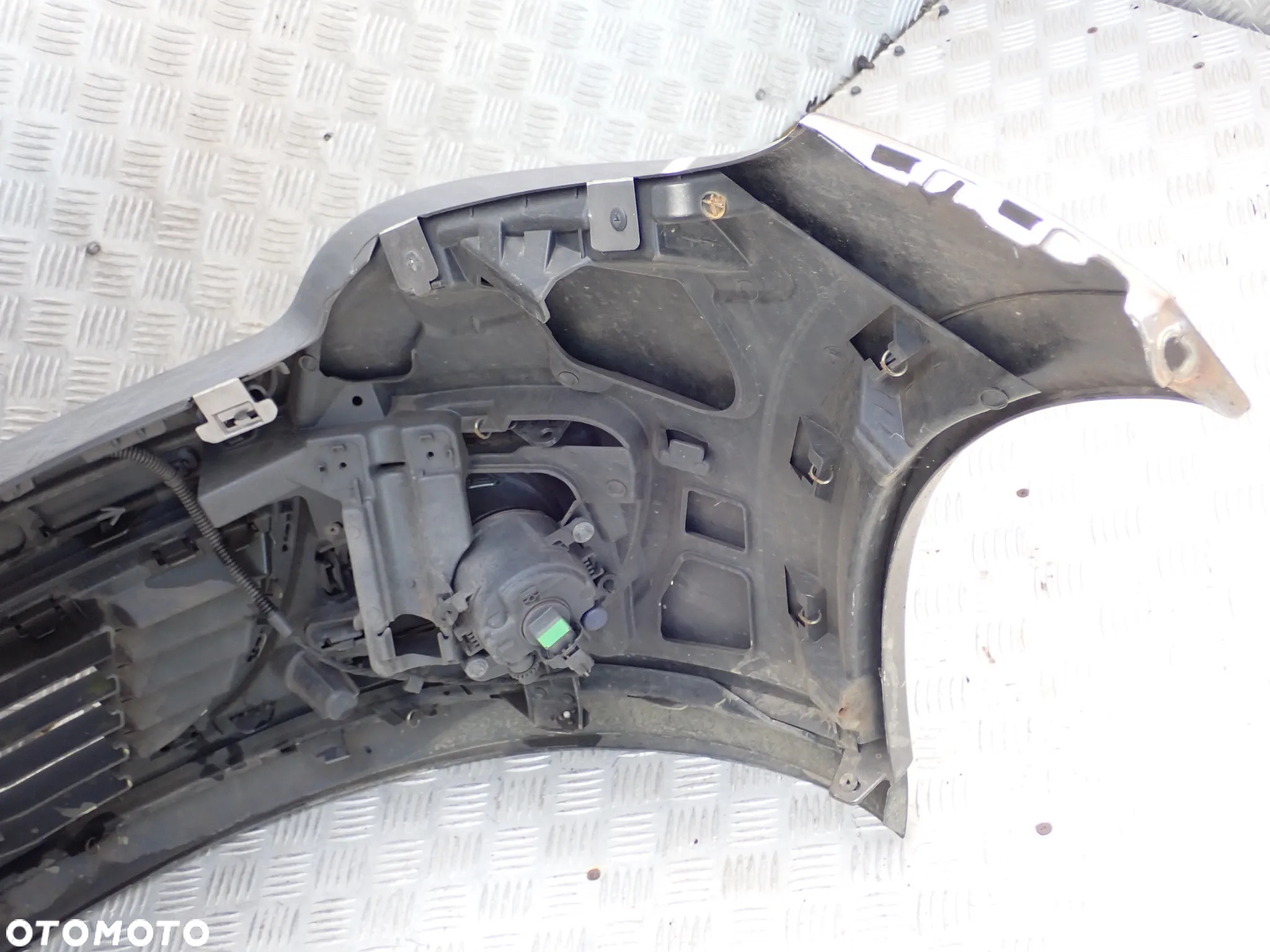 ZDERZAK PRZEDNI RENAULT MEGANE III  620221285R KOD LAKIERU TEKNG - 6