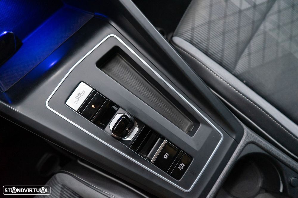 VW Golf Variant 2.0 TDi R-Line DSG - 36