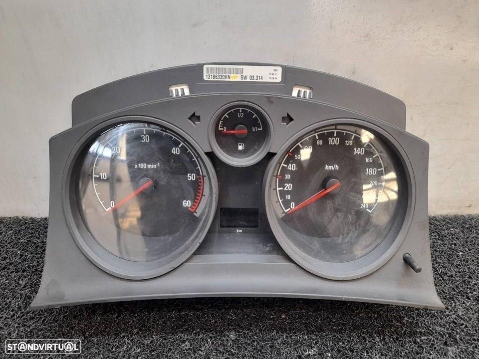 QUADRANTE OPEL ASTRA H BERLINA - 1