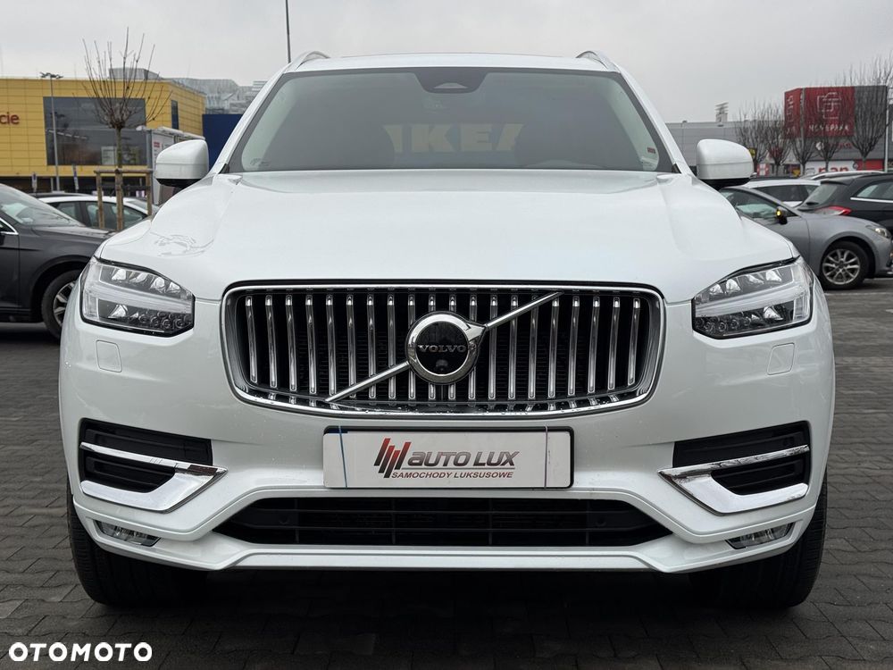 Volvo XC 90 - 9