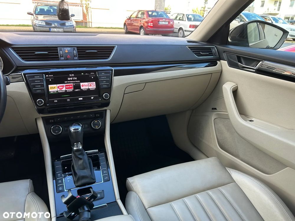Skoda Superb 2.0 TDI 4x4 L&K DSG - 16