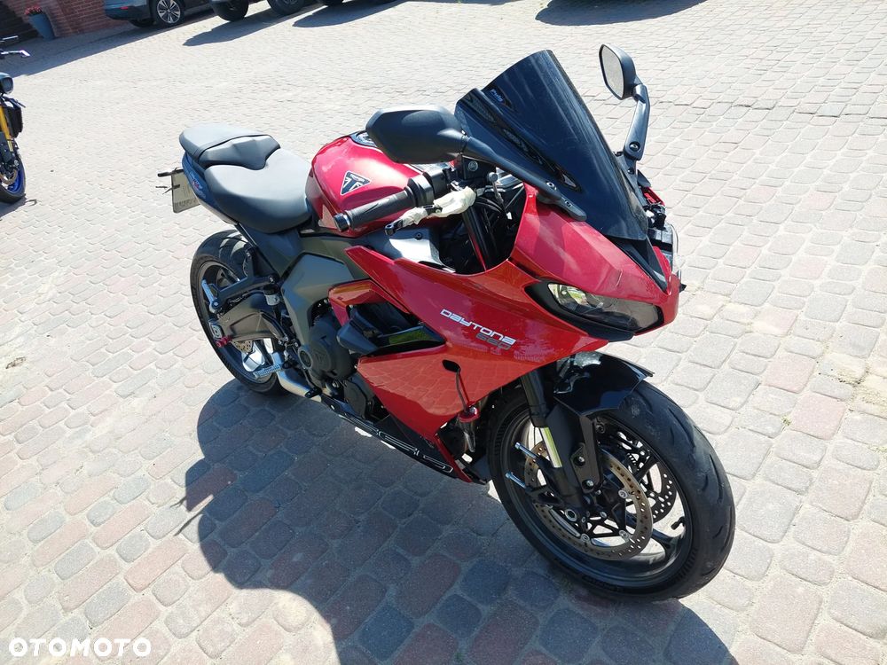 Triumph Daytona - 7