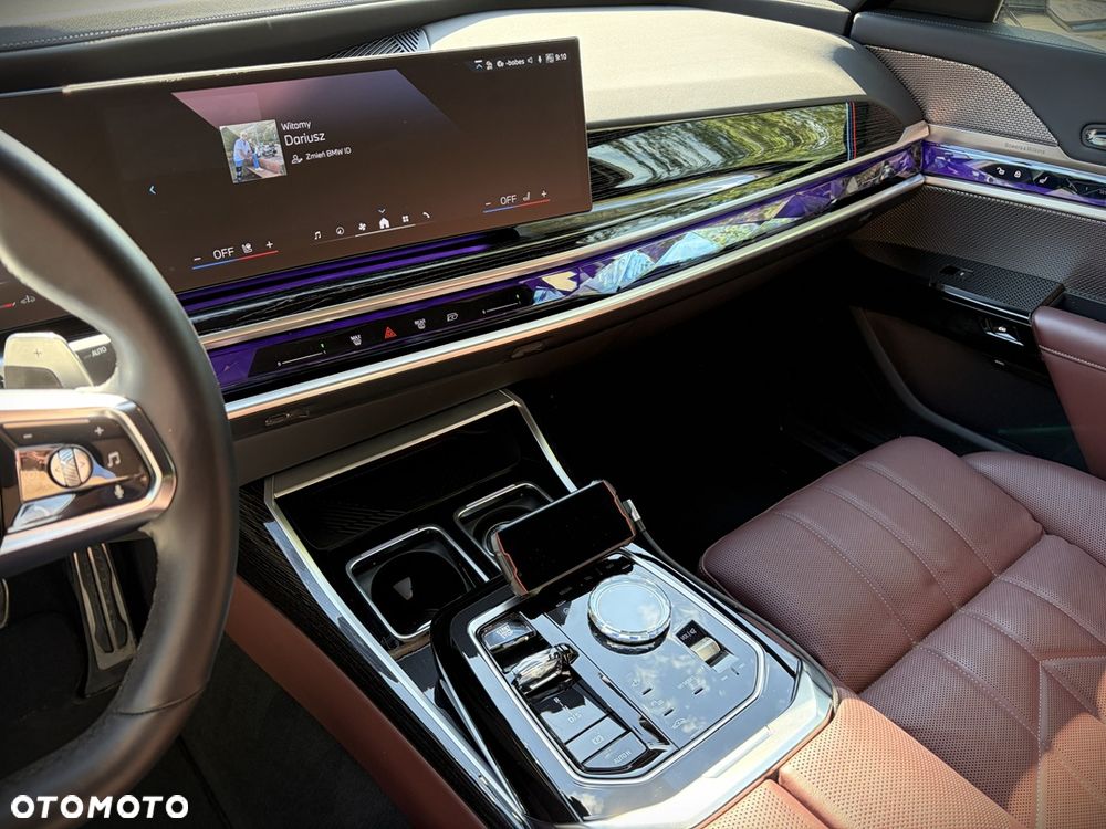 BMW Seria 7 740d xDrive mHEV M Sport sport - 9