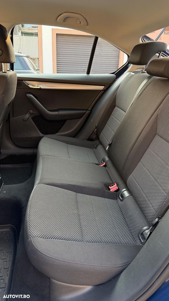 Skoda Octavia 1.6 TDI Ambition - 25