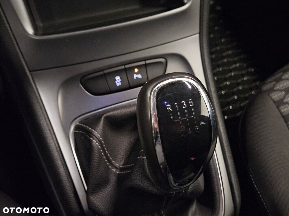 Opel Astra 1.4 T GPF Enjoy S&S - 23