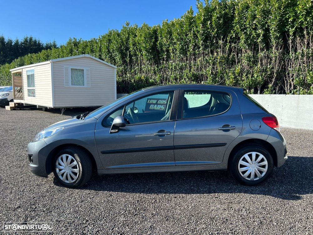 Peugeot 207 1.4 16V Active - 11