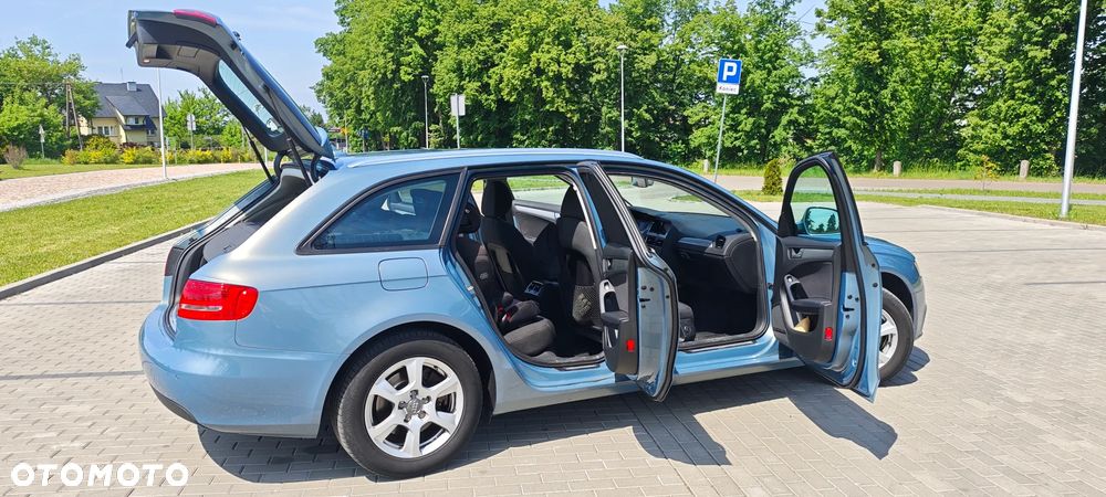 Audi A4 Avant 2.0 TDI DPF quattro Ambiente - 28