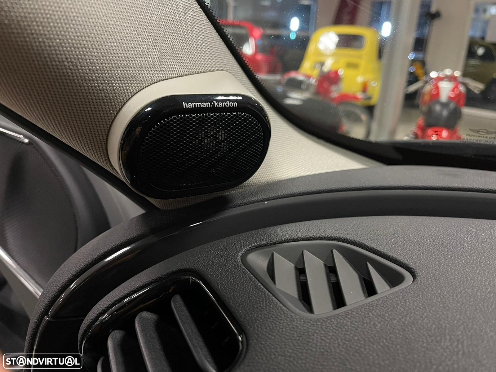 MINI Clubman Cooper D - 10