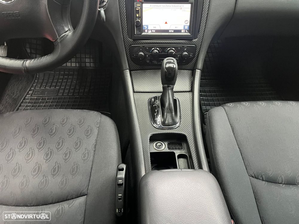 Mercedes-Benz C 200 - 12