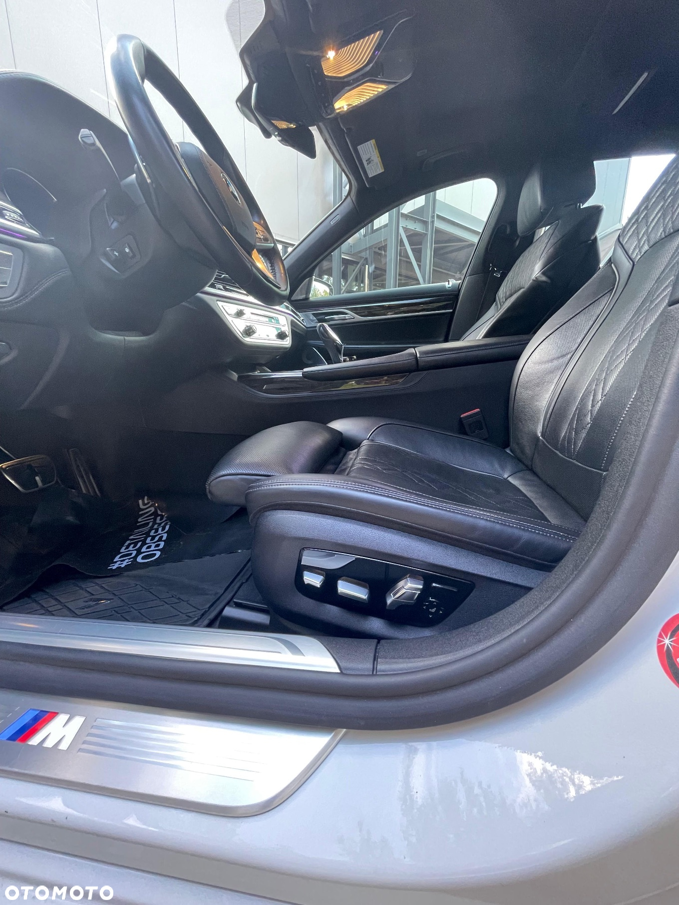 BMW Seria 7 750Li xDrive - 22