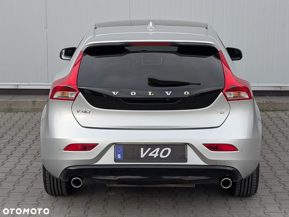 Volvo V40 - 14