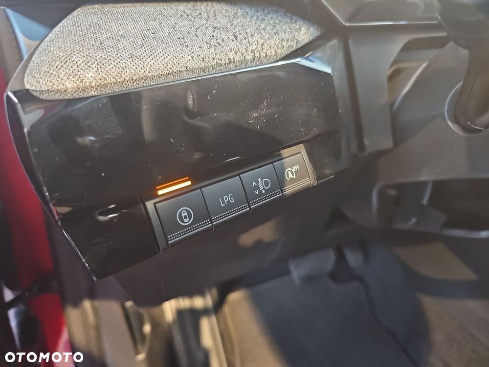 Renault Clio - 16