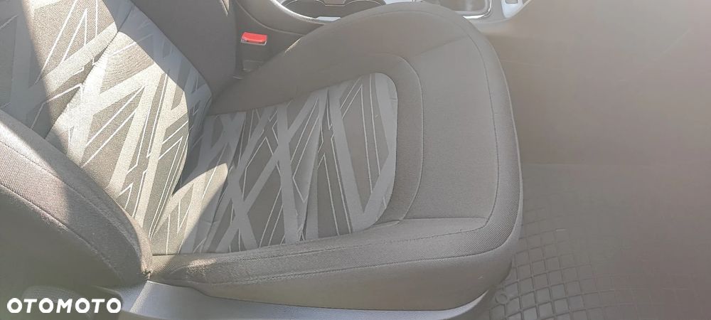 Kia Ceed 1.4 CVVT Edition 7 - 32
