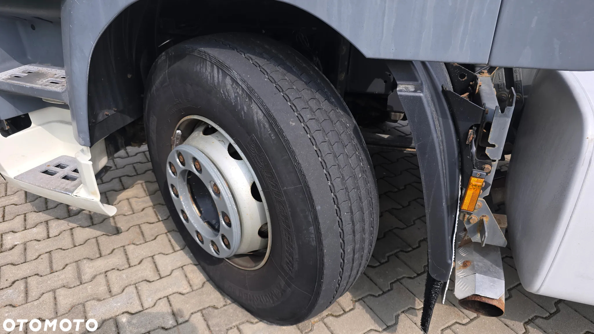 DAF CF 85.410 - 13