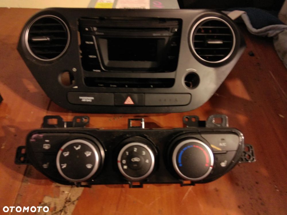 HYUNDAI I10 CD RADIO RAMKA ROWNIEZ INNE CZESCI ROZNE PYTAC - 1