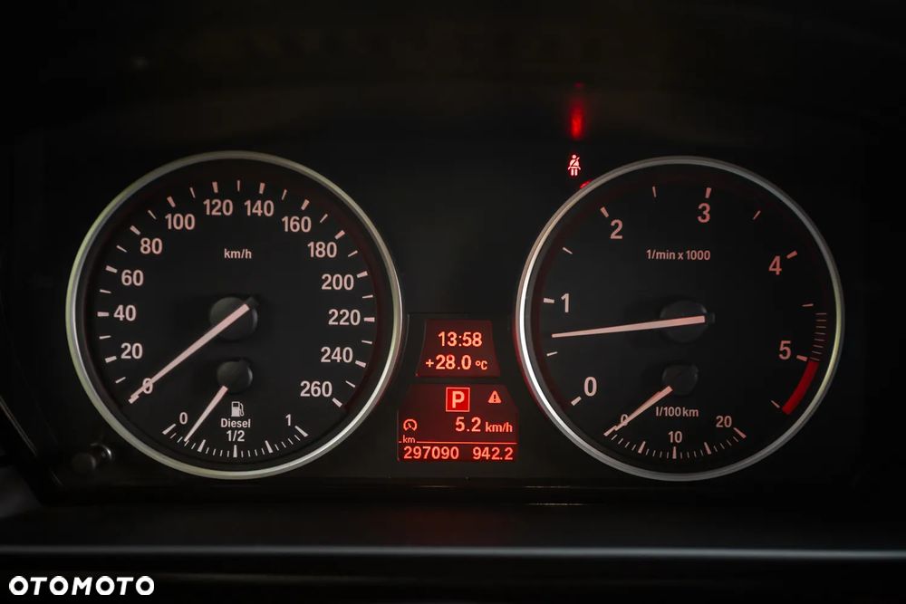 BMW Seria 5 530d xDrive Edition Sport - 30